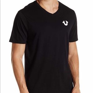 SOLD‼️True Religion V Neck Tee